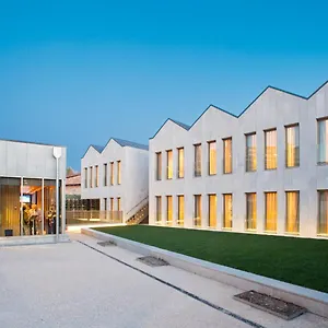 *** Hotel Araba Spain